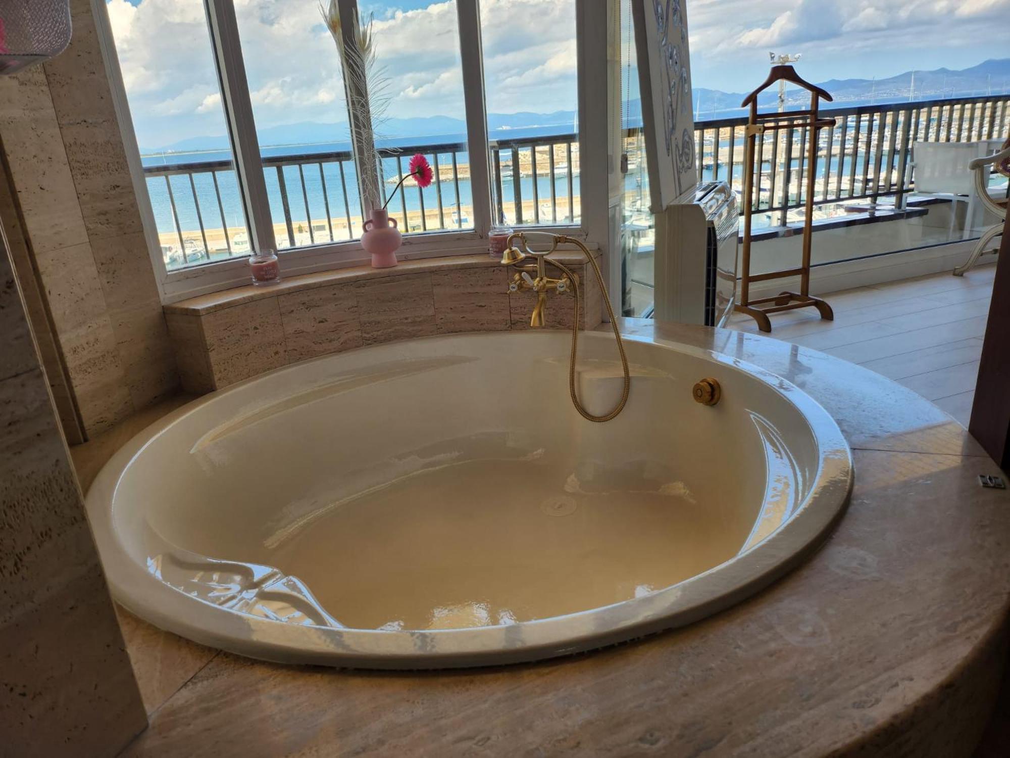 Solo Atico Guest Suites L' Escala Zewnętrze zdjęcie
