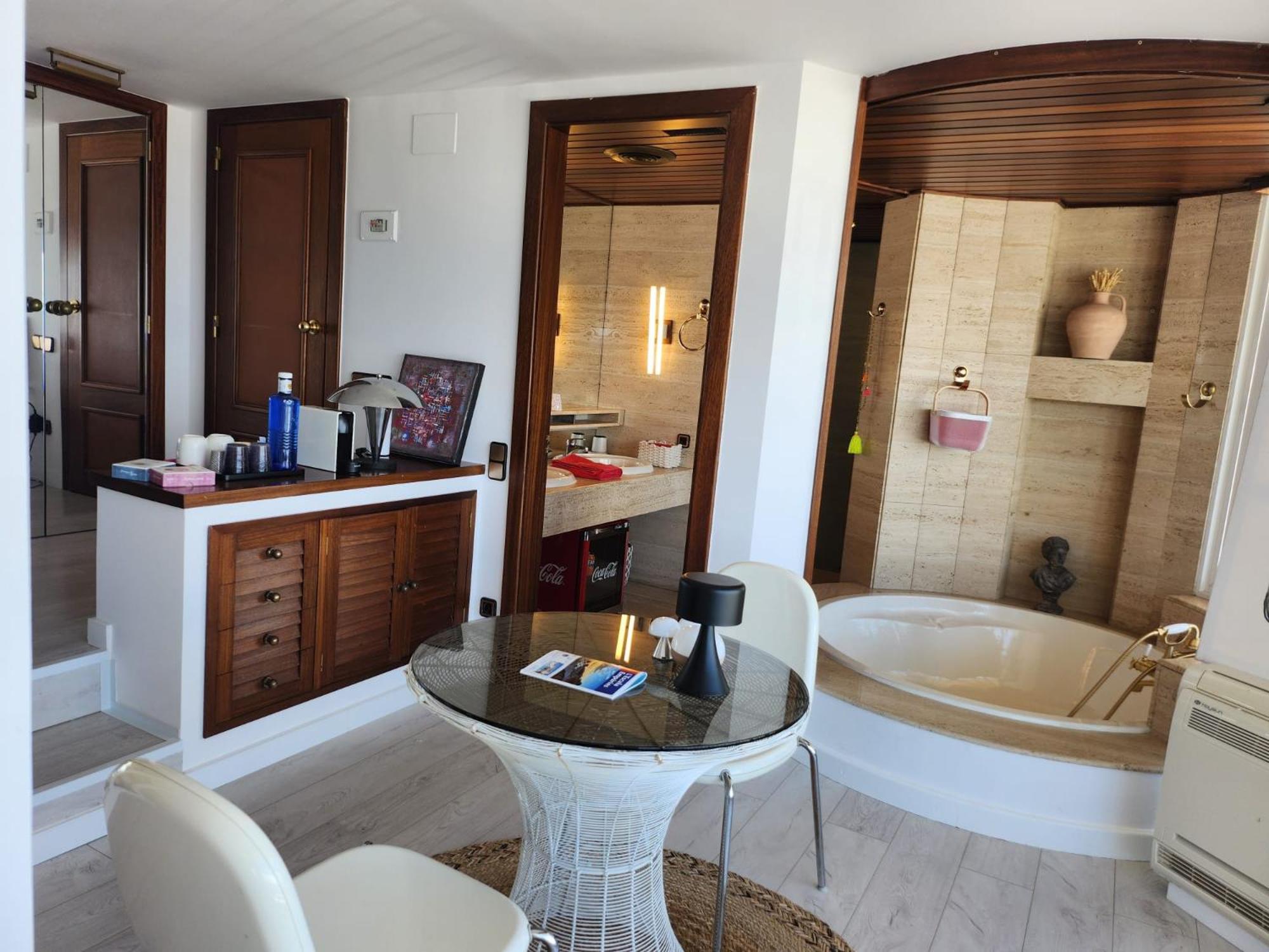 Solo Atico Guest Suites L' Escala Zewnętrze zdjęcie