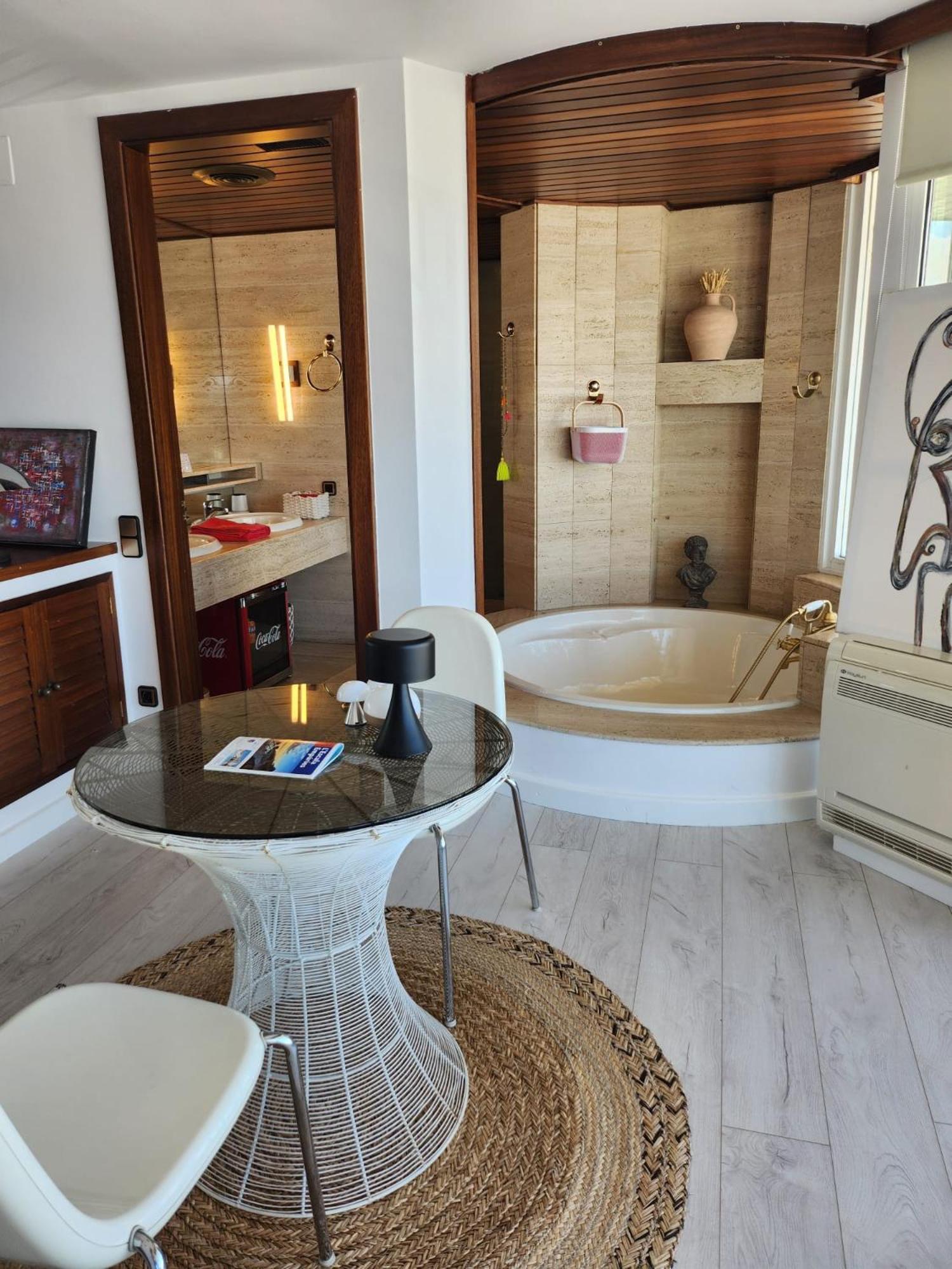 Solo Atico Guest Suites L' Escala Zewnętrze zdjęcie